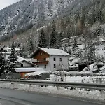 Waldhaeusl